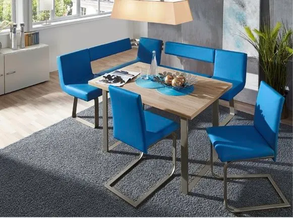 COLOUR LIVING